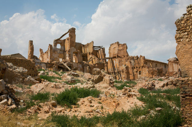 Ruins of Belchite. Author: _dChris CC BY 2.0