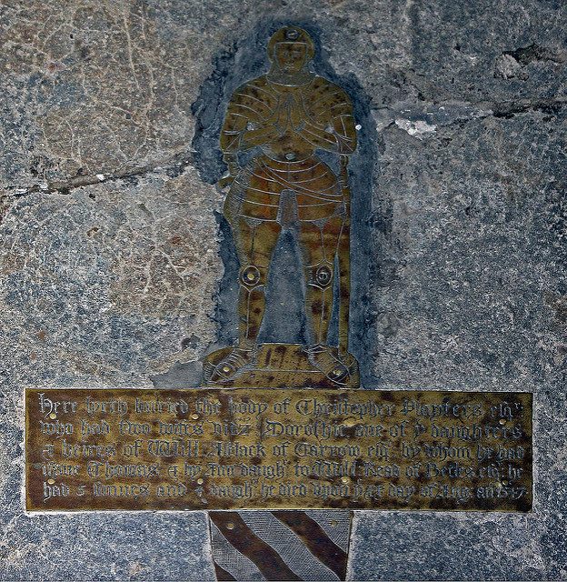 1547 Brass of Christopher Playters, show in armor. Author: Brokentaco CC BY 2.0