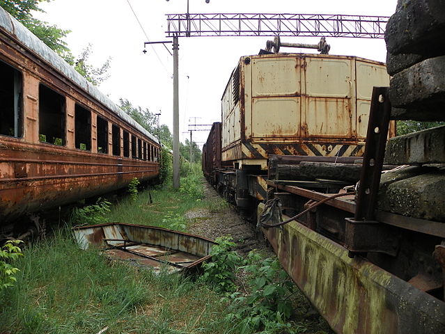 Abandoned Yanov train station Photo credit Firef7y CC BY-SA 3.0