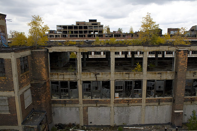 A view of part of the former Packard plant. Author: Csmcm CC BY-SA 3.0
