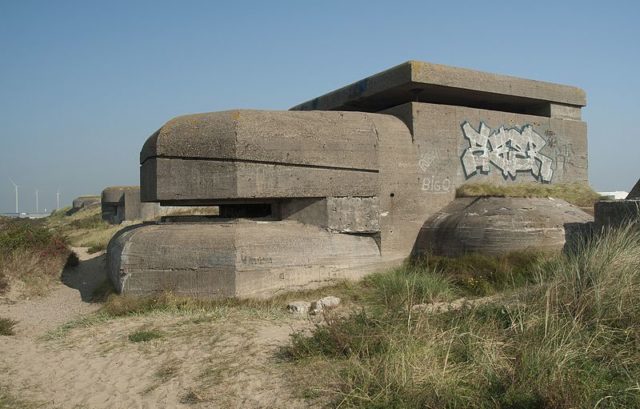 Abandoned Bunker. Author: Arwin Meijer CC BY-SA 3.0