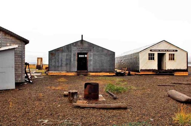 Former whaler station. Author: Ansgar Walk CC BY-SA 3.0