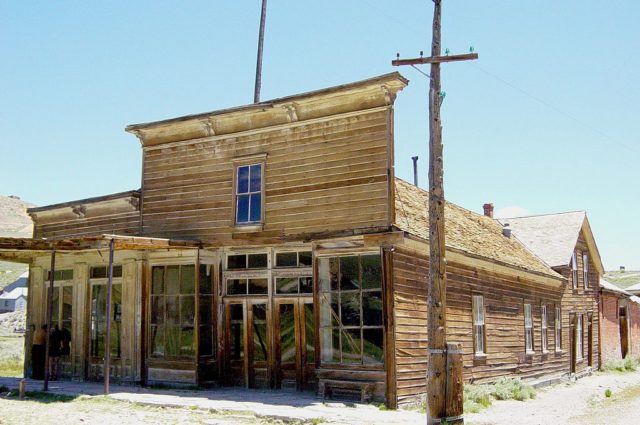 Wheaton and Hollis Hotel and Bodie Store in Bodie, California. Author: Daniel Mayer CC BY-SA 3.0
