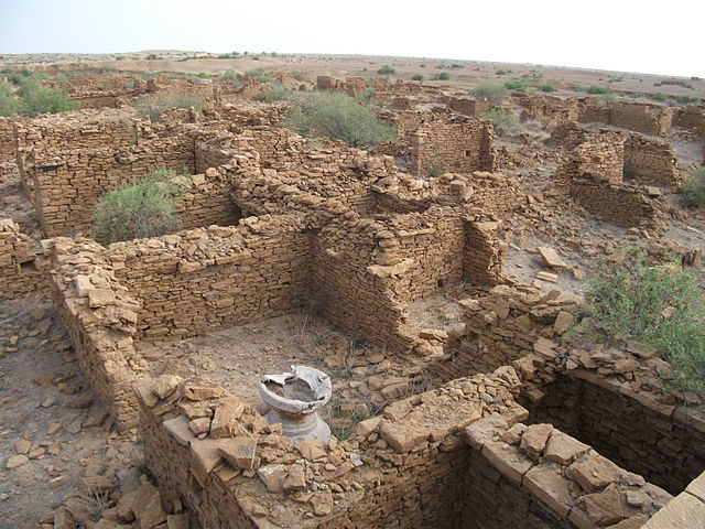 Ruins of Kuldhara houses.Author: Archan dave CC BY-SA 3.0