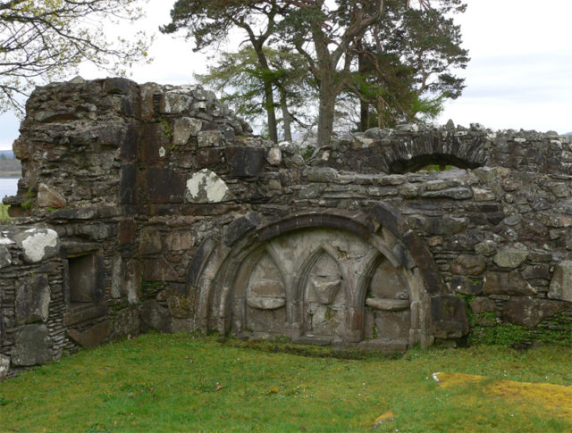 Ardchattan Priory, Argyll, and Bute, Scotland – choir. Author: Otter CC BY-SA 3.0