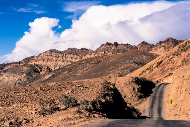 Death Valley. Author: specchio.nero CC BY-SA 2.0