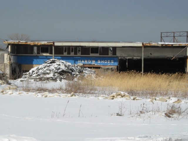 The Blues Brothers drove through here in the movie. Author: Zol87 CC BY-SA 2.0