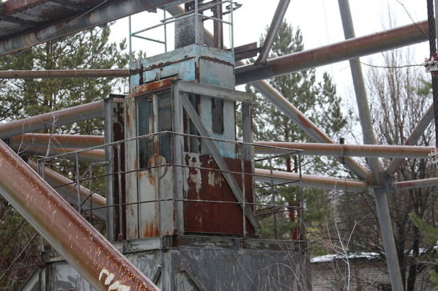 The elevator at the bottom of the Duga radar. Author: Alexander Blecher CC BY-SA 4.0