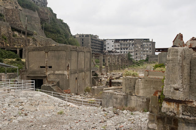 The mine ruins. Author: Σ64 CC BY 3.0