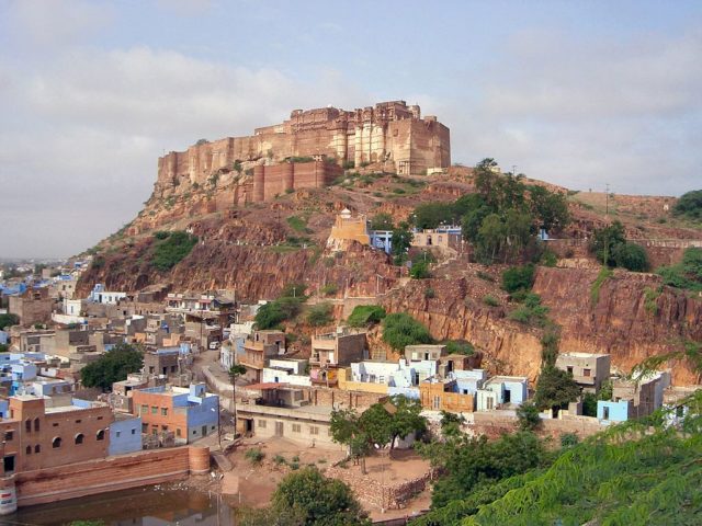 Jodhpur, India, and the fort on top of the hill. Photo Credit: soylentgreen23, CC BY 2.0