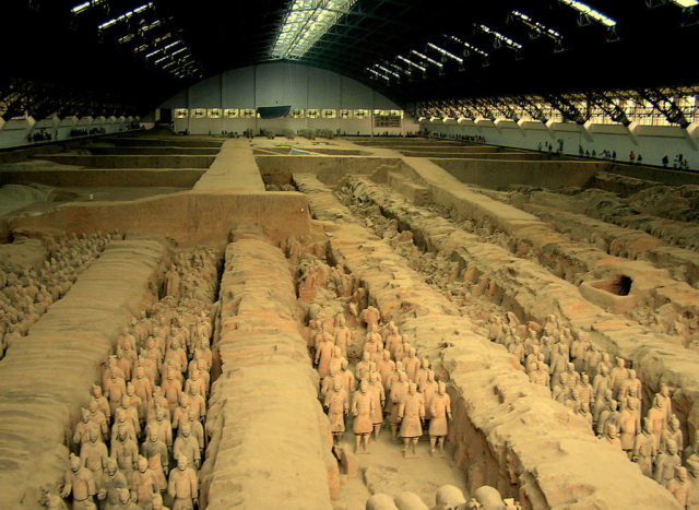 General view of the pit n°1 in the Museum of Xi’an