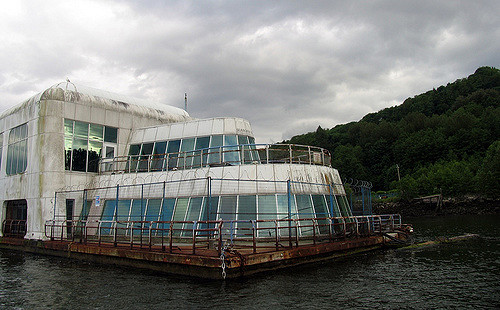 The McBarge, floating around Burrard Inlet. Author: Ashley Fisher CC BY-SA 2.0