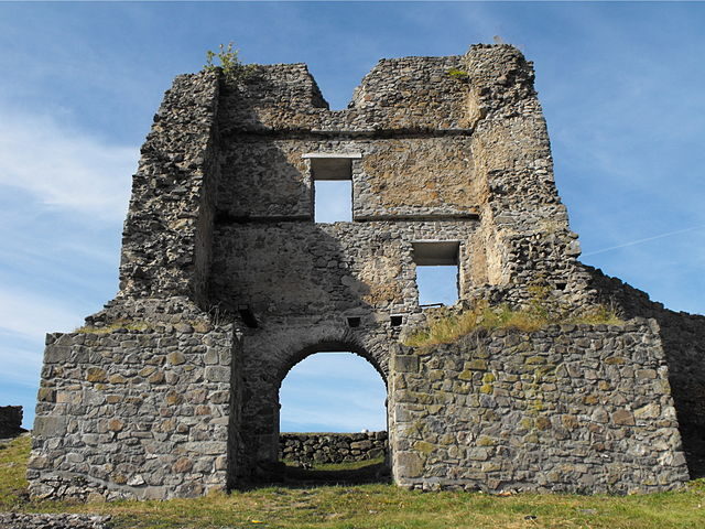 Entrance gate of Upper Pustý Castle Photo credit: Michal Matúšov