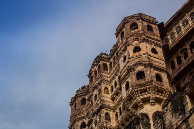 A view of the Mehrangarh Fort, Jodhpur. Photo Credit: Kronnied, CC BY-SA 4.0