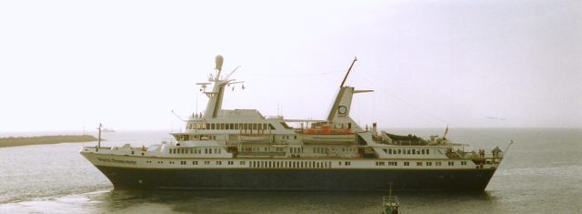 MS World Discoverer in Peru. Photo Credit: Aah-Yeah, CC BY 2.0
