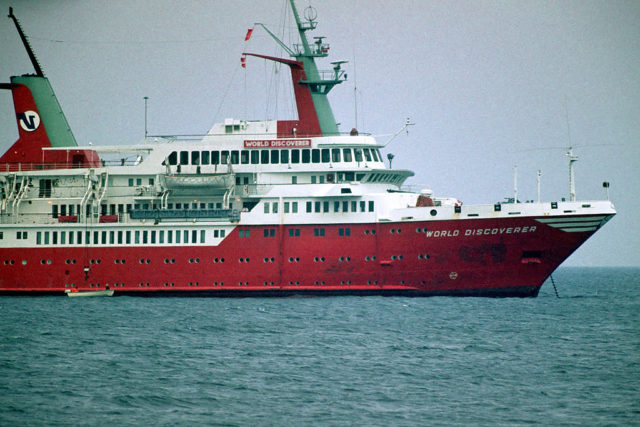 World Discoverer in 1978. Photo Credit: Jens Bludau, CC BY-SA 4.0
