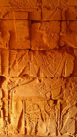 The carvings of the walls inside the pyramids/ Author: Jovan Smiljković – CC BY 4.0