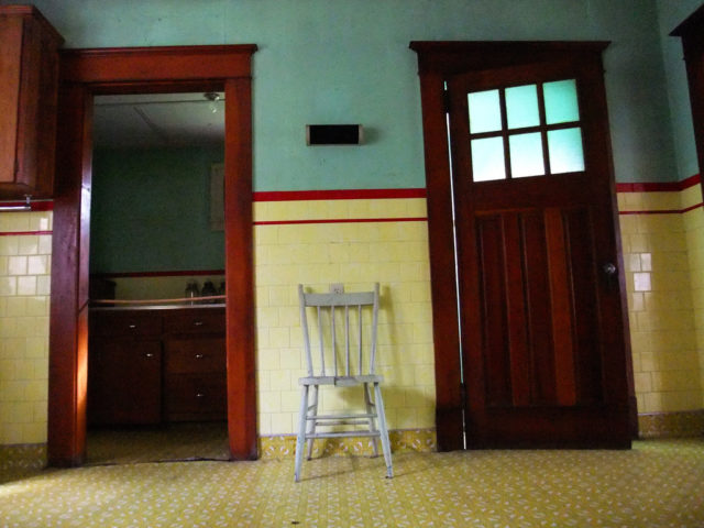Inside the Bill Lynch House, childhood home of Nova Scotia’s Carnival King. Author: scurr CC BY-NC 2.0