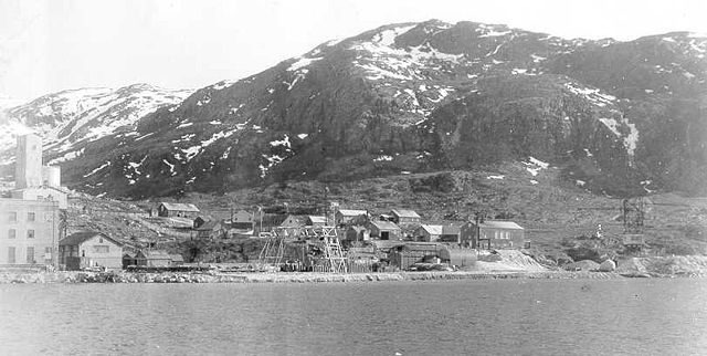 The cryolite mine in Ivittuut in 1940.