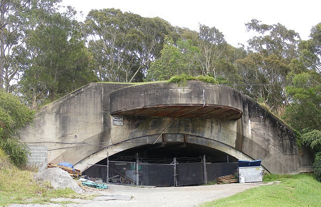 Gun emplacement 1 today. Author Adam.J.W.C. CC BY 3.0