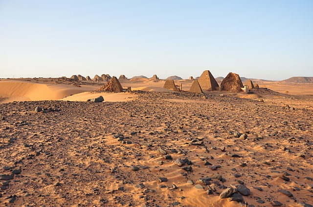 The Southern Cemetery of Meroë/ Author: TrackHD – CC BY 3.0