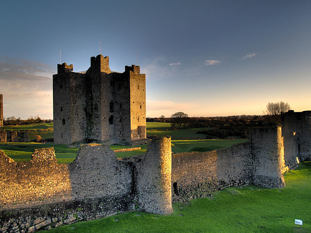 The keep and curtain walls of Trim Castle.Author: Andrew Parnell CC BY 2.0 