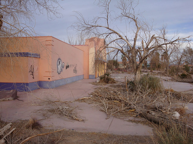 Abandoned waterpark building. Author: Jeff Kern CC BY 2.0