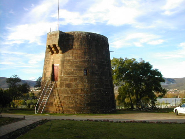 Martello Tower at Fort Beaufort. Author: Ccfjg CC BY-SA 3.0