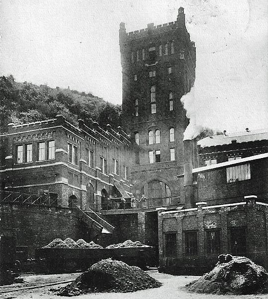 Mine of Hasard de Cheratte in activity.