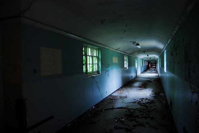 Long, empty corridor. Author: Rob Walker CC BY 2.0