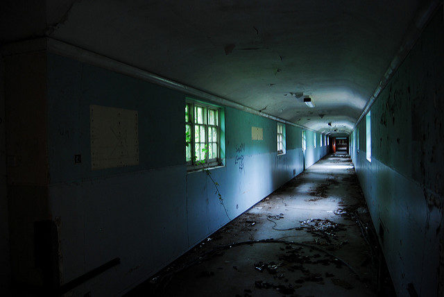Long, empty corridor. Author: Rob Walker CC BY 2.0