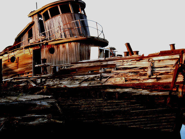 Old tug boat. Author: Joseph Kranak. CC BY 2.0