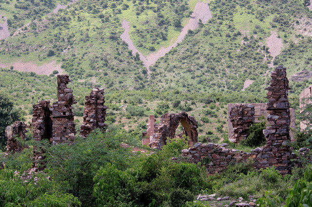 The neglected ruins.Author: Shahnawaz Sid CC BY 2.0