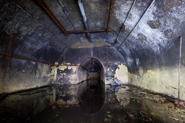 Bomb and missile storage room – Author: Ballota – CC BY-SA 4.0