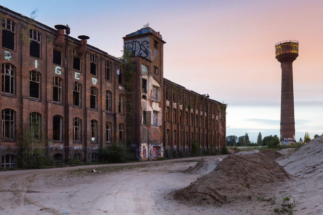 Remains of the former tire and rubber products factory of Continental AG, factory Limmer – Author: ChristianSchd – CC-BY-SA 4.0