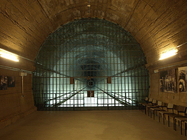 Former East access bunker, now the museum’s entrance – Author: Morten Jensen – CC by 2.0