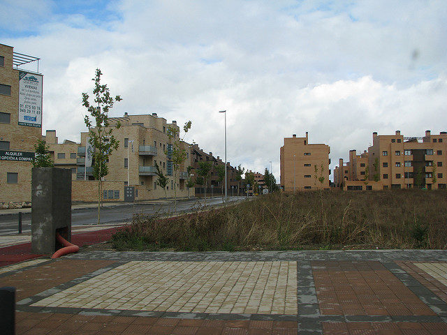 At the entrance of the city – Author: José María Mateos – CC by 2.0
