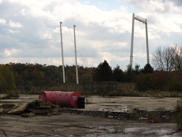 Among the last standing rides. Author: Jeremy Thompson CC BY 2.0