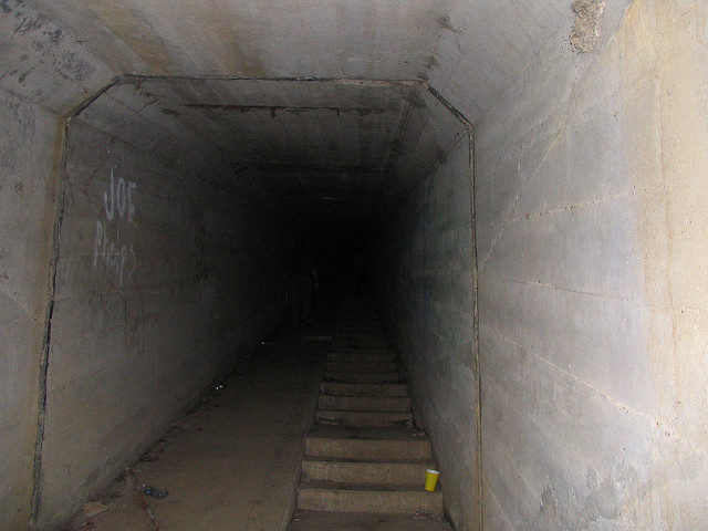 Deep in the dark steam tunnel. Author: Aaron Vowels CC BY 2.0