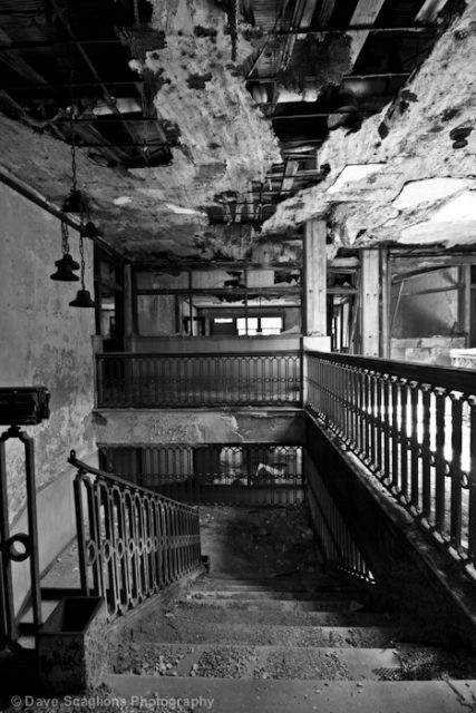 Down the stairs. Author: David Scaglione CC BY 2.0