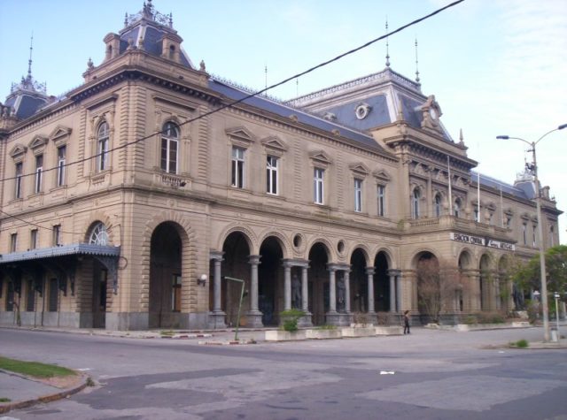 Estación Central General Artigas – Author: Andresba – CC BY-SA 2.5