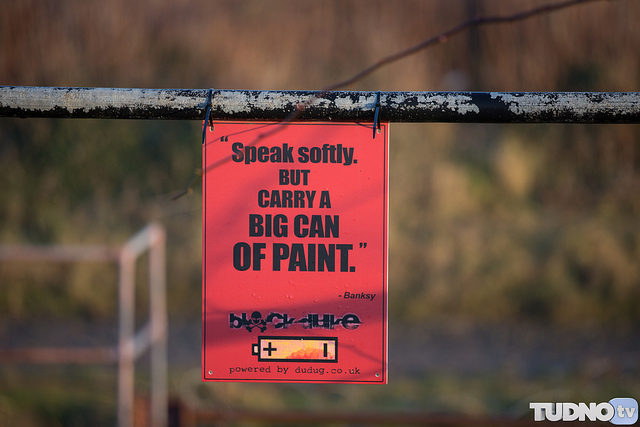 Graffiti artists welcome. Author Geoff Tudno CC BY-ND 2.0