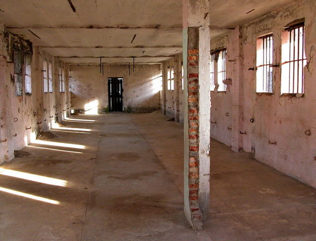 Hospital interior. Author: Psu973 CC BY-SA 3.0
