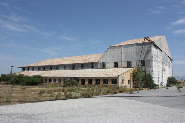 NIC – hangar. Author: James Humphreys CC BY-SA 3.0