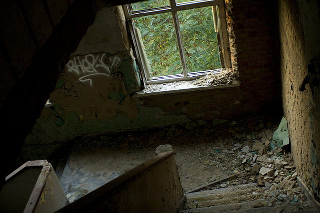 On top of the stairs. Author: Magic Madzik CC BY 2.0