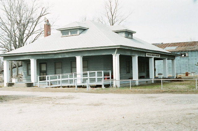 The former Tri State Zinc and Lead Ore Producers Association Office was on the National Register of Historic Places, 2008. The building was destroyed by arson in April 2015/ Author: Tim Dowd – CC BY 3.0