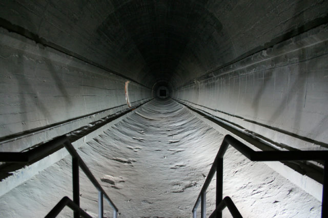 The gutted tunnel can be seen at the documentation site today – Author: Tribaleye – CC BY 3.0