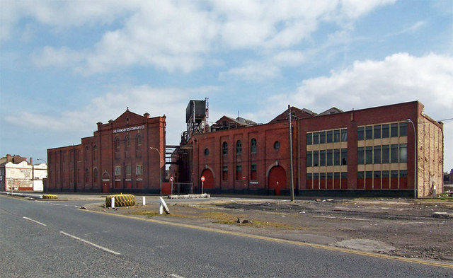 The facade off the Grimsby Ice Factory. David Wright CC BY 2.0