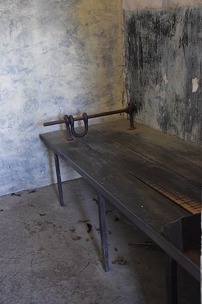 The solitary confinement bed. Author: Chatsam CC BY-SA 3.0