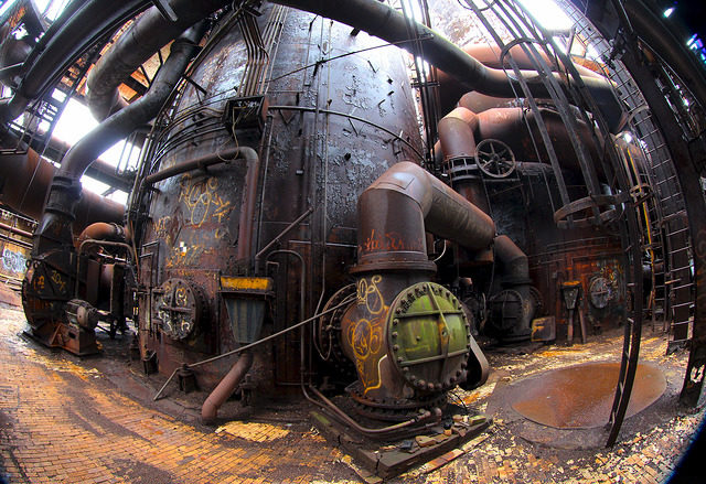 Stove deck – Carrie Furnaces, Rankin PA – Author: Roy Luck – CC by 2.0